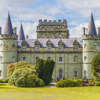 Buy canvas prints of  Imposing Inverary Castle by Chris Archer