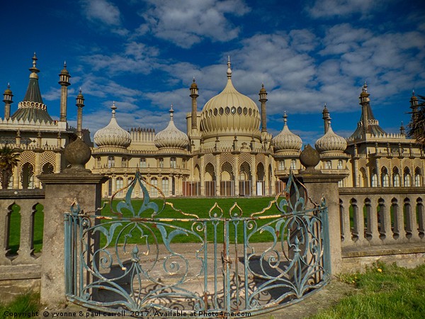 Brighton Royal Pavilion Picture Board by yvonne & paul carroll
