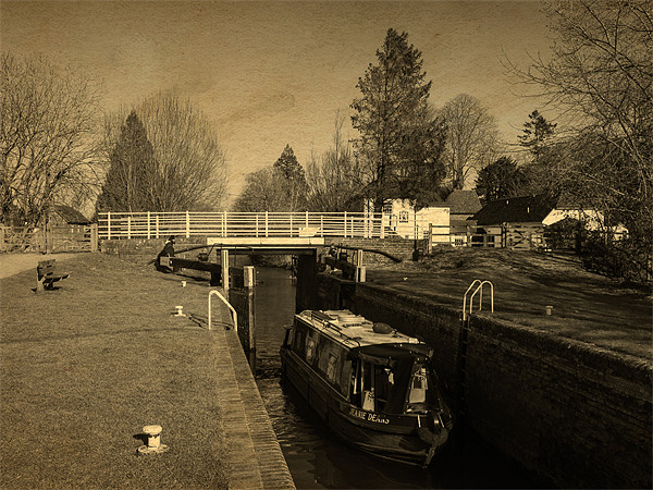 Kintbury Lock Narrowboat, Kintbury, Berkshire, Eng Picture Board by Mark Llewellyn