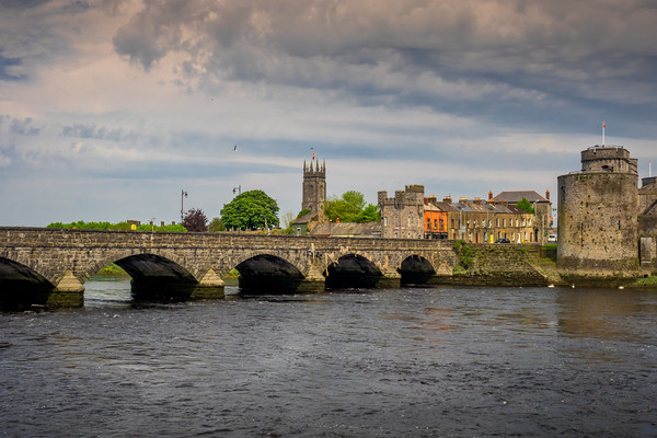 Thomond Bridge, Limerick, Ireland Picture Board by Mark Llewellyn