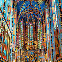 Buy canvas prints of St Mary's Basilica, Krakow, Poland by Mark Llewellyn