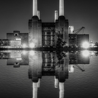 Buy canvas prints of Battersea Power Station by Simon West