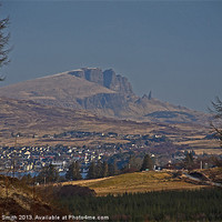 Buy canvas prints of DSC_4523b Portree & the Storr by Richard Smith