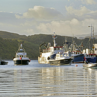 Buy canvas prints of  The end of Portree pier by Richard Smith