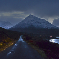 Buy canvas prints of  Approaching Glamaig. by Richard Smith