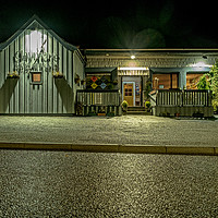 Buy canvas prints of The Claymore Restaurant at night by Richard Smith