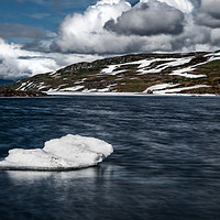 Buy canvas prints of Iceberg by Nigel Jones