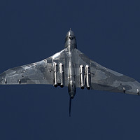 Buy canvas prints of Vulcan XH558 playing by Keith Campbell