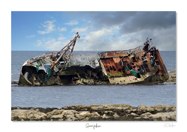 Fishing boat aground at Cairnbulg, Fraserburgh Picture Board by JC studios LRPS ARPS