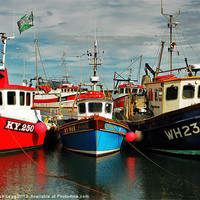 Buy canvas prints of Pittenweem Fishing Boats by Bob Legg