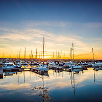 Buy canvas prints of Island Harbour Sunset by Wight Landscapes