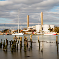 Buy canvas prints of River Medina Isle Of Wight by Wight Landscapes