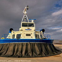 Buy canvas prints of Island Express Hovercraft by Wight Landscapes