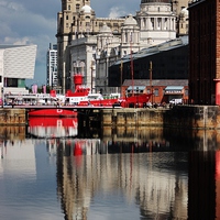 Buy canvas prints of  Reflections Of Liverpool by Sandra Buchanan