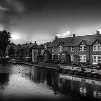 Buy canvas prints of Brecon & Monmouth canal by Joel Woodward