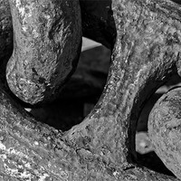 Buy canvas prints of Chain Links by Nigel Gooding