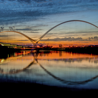 Buy canvas prints of The Infinity Bridge by Dave Hudspeth Landscape Photography