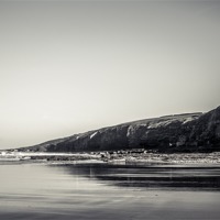 Buy canvas prints of Southerndown Beach by lee wilce