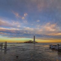 Buy canvas prints of  Sunrise at St Mary's Lighthouse by Tom Hibberd