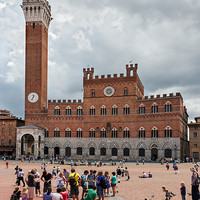 Buy canvas prints of Siena Town Hall by Ian Duffield