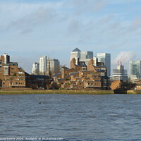 Buy canvas prints of Canary Wharf seen from the River Thames  by Ursula Keene