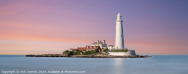 St Mary LightHouse Framed Print by nick coombs