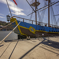 Buy canvas prints of The HMS Endeavour by keith sayer