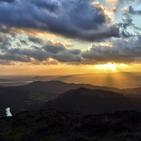 Buy canvas prints of  Suns Rays At Sunset From Gummers How by Gary Kenyon