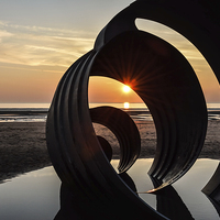 Buy canvas prints of  Sunset by Mary's Shell Cleveleys by Gary Kenyon