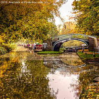 Buy canvas prints of Autumn on the Oxford canal by Thanet Photos