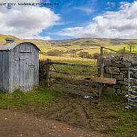 Buy canvas prints of Shepherds hut on an ascent of High Cup Nick along the Pennine Wa by Peter Stuart