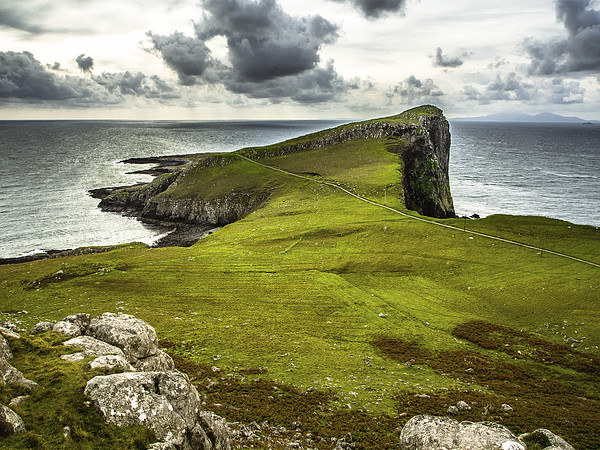  Neist Point, Isle of Skye Picture Board by Peter Stuart