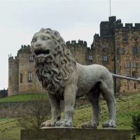 Buy canvas prints of Alnwick Lion by Susan Mundell