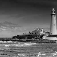 Buy canvas prints of st marys lighthouse by Robert Bennett