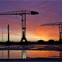 Buy canvas prints of  Belfast Docks Sunrise by Peter Lennon
