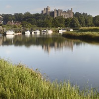 Buy canvas prints of River Arun & Arundel Castle by Malcolm McHugh