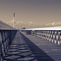 Buy canvas prints of Yarmouth Pier by Malcolm McHugh