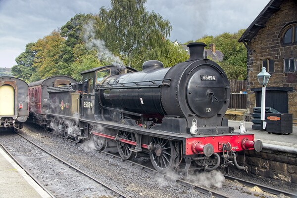 NER P3 Steam Train Picture Board by Martyn Arnold