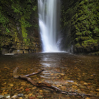 Buy canvas prints of Sgwd Einion Gam waterfall by Leighton Collins