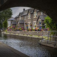 Buy canvas prints of The Monmouthshire & Brecon Canal by Leighton Collins