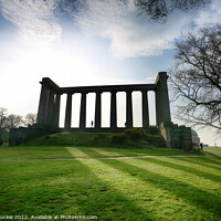 Buy canvas prints of Majestic Edinburgh Monument by Les McLuckie