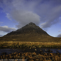 Buy canvas prints of Majestic Sunrise Over Bauchaillie Etive Mor by Les McLuckie