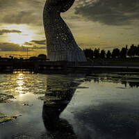 Buy canvas prints of The Kelpies by Les McLuckie