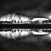 Buy canvas prints of Glasgows Nocturnal Armadillo by Les McLuckie
