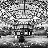 Buy canvas prints of The Majestic Wemyss Bay Train Station by Les McLuckie