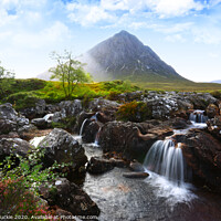 Buy canvas prints of Majestic Buachaille Etive Mor by Les McLuckie