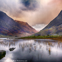 Buy canvas prints of Majestic Glen Coe Mountains by Les McLuckie