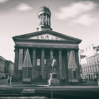 Buy canvas prints of Gallery of Modern Art Glasgow by Les McLuckie