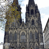 Buy canvas prints of Cologne Cathedral Frontage by Frank Irwin