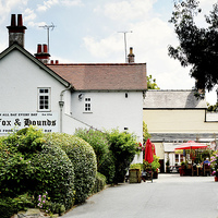 Buy canvas prints of The Fox & Hounds, Barnston, Wirral by Frank Irwin